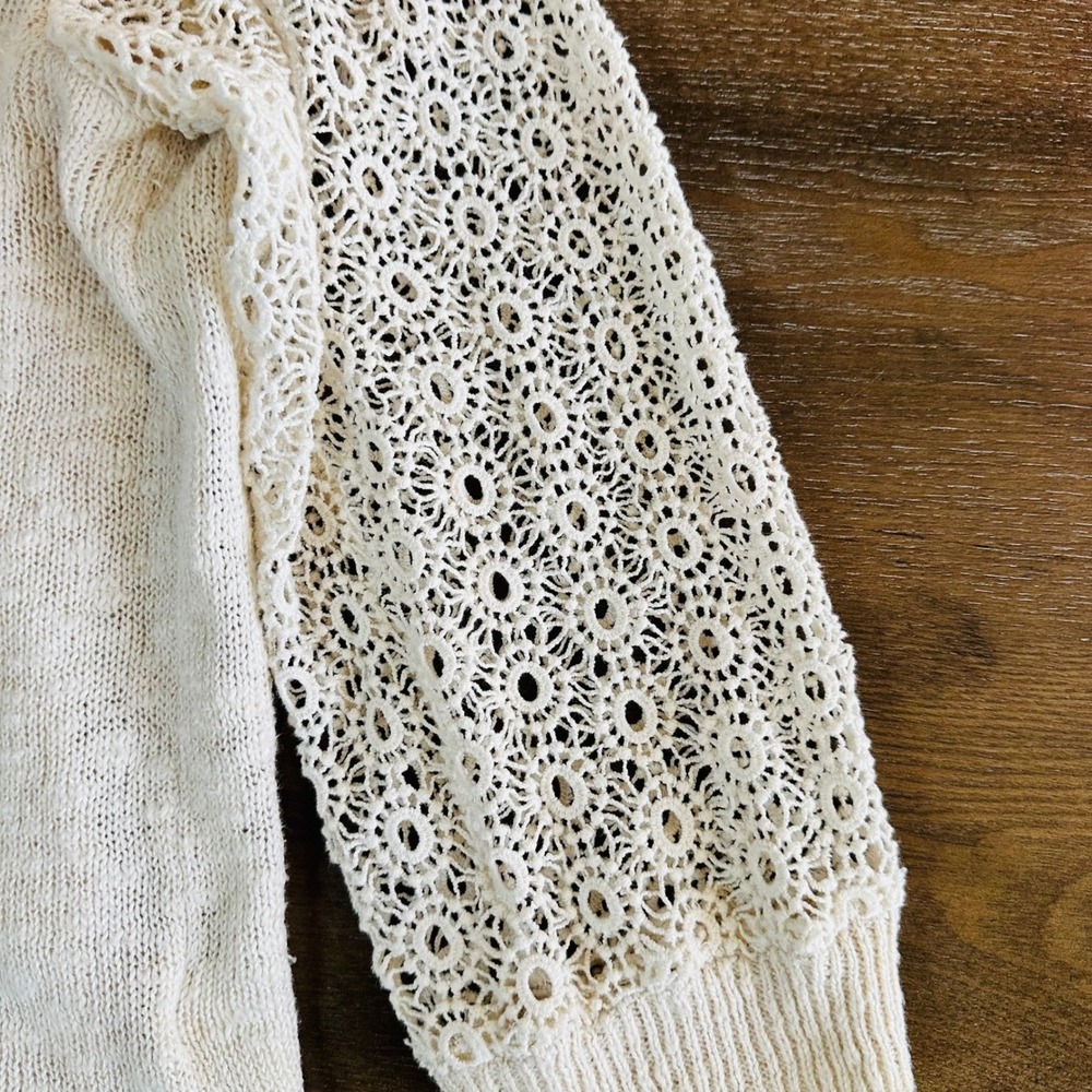 Lucky Brand Ivory‎ Crochet Lace Sleeve Knit Top Layered Shirt Women's L - Picture 2 of 9